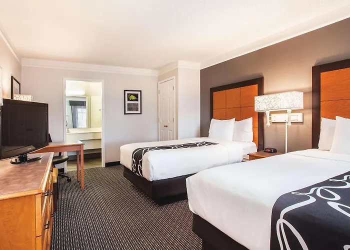 La Quinta By Wyndham East 3*