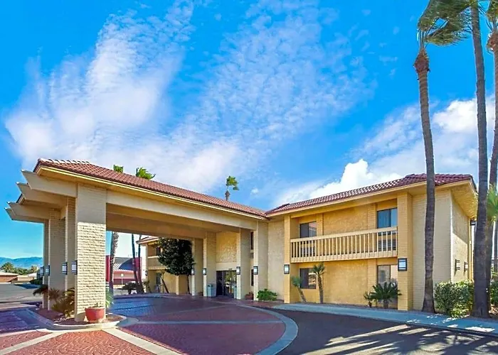 La Quinta By Wyndham East 3*